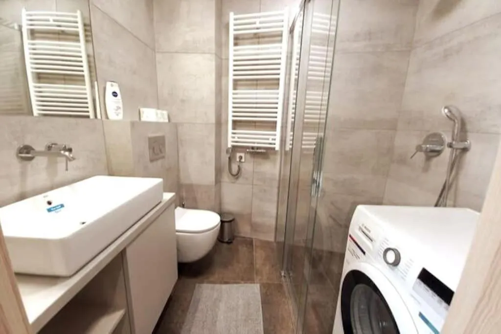 Old Town Apartments - Kacik 60 Krakow 0*,  Poland